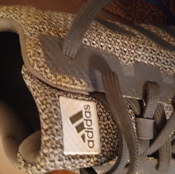 Mens adidas sneakers - Picture 2 of 4